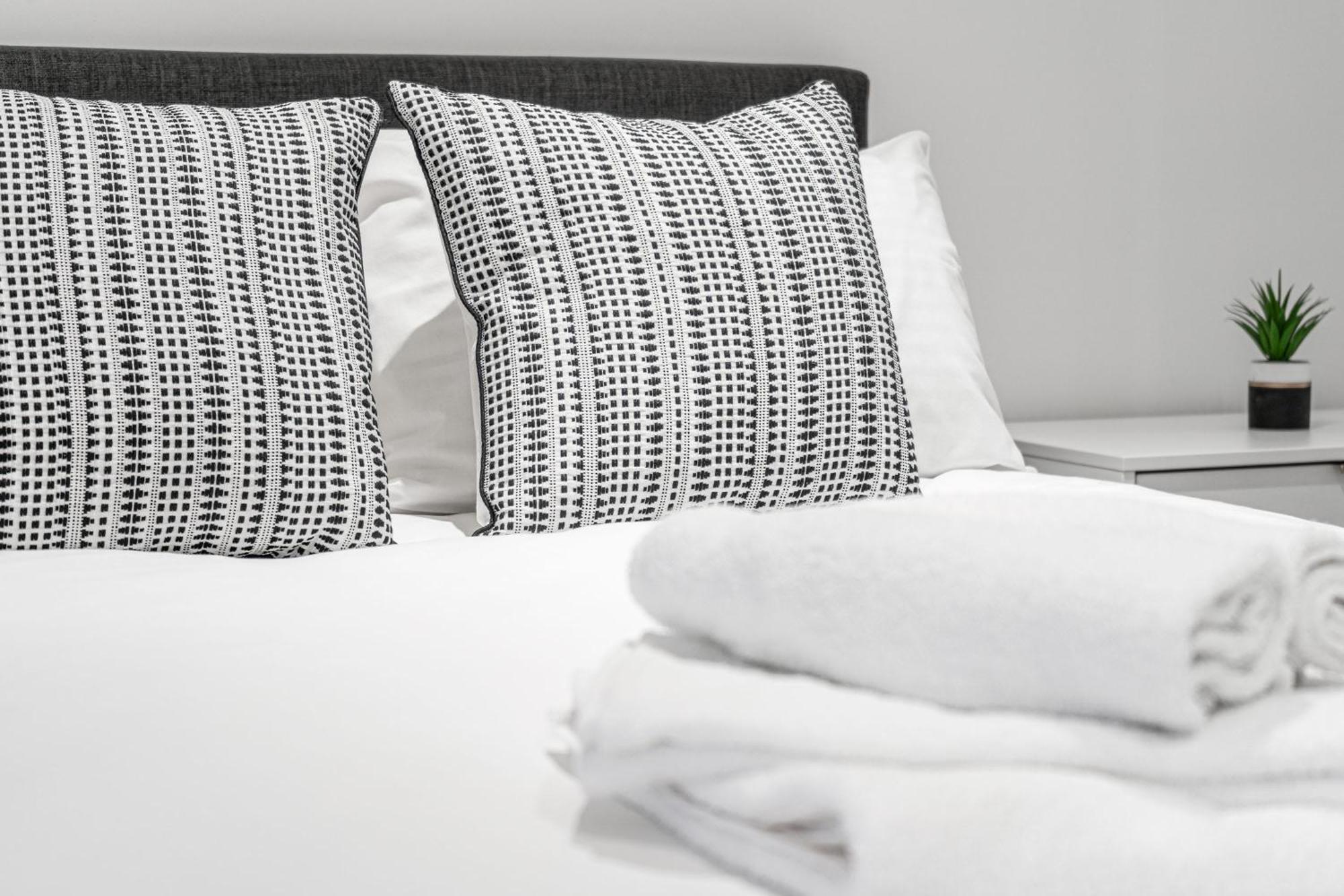 Seven Living Residences Solihull - Close To Nec & Bhx - Free Parking Ngoại thất bức ảnh